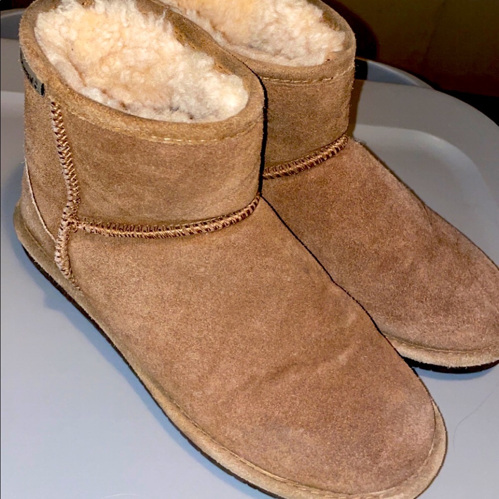 Tan Bearpaw short boot